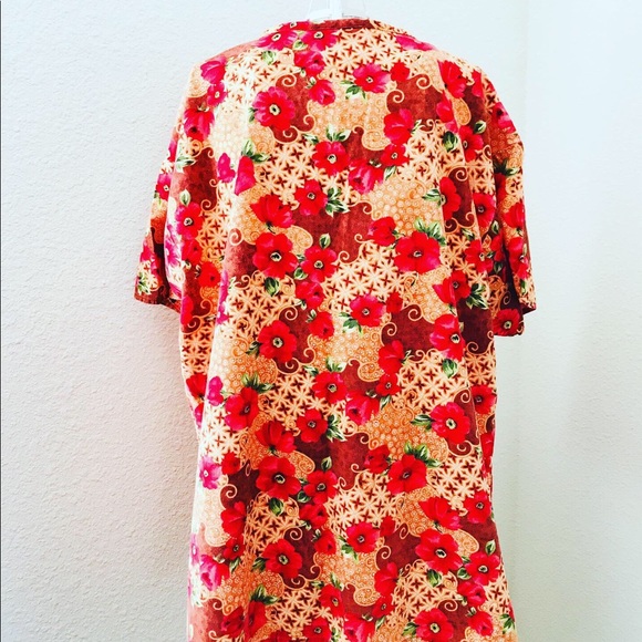 Crest Medical Scrub Top - Picture 2 of 5